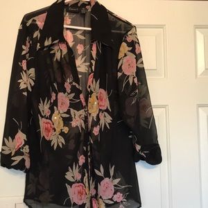 Cassee’s Women’s Blouse